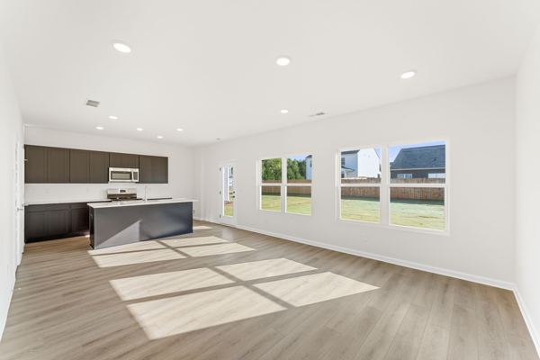 404 Bluegrass Lane photo 4