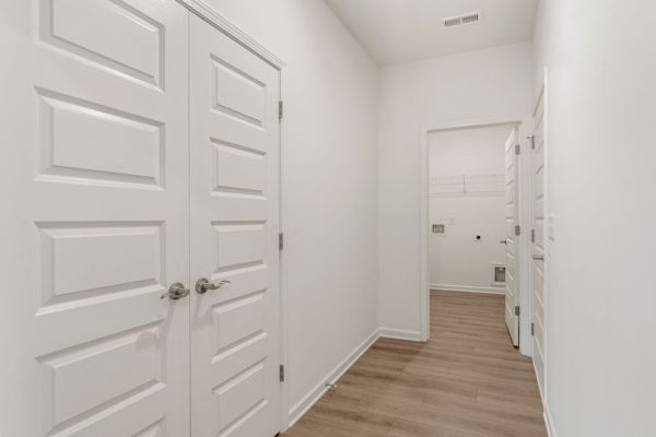 406 Bluegrass Lane photo 5