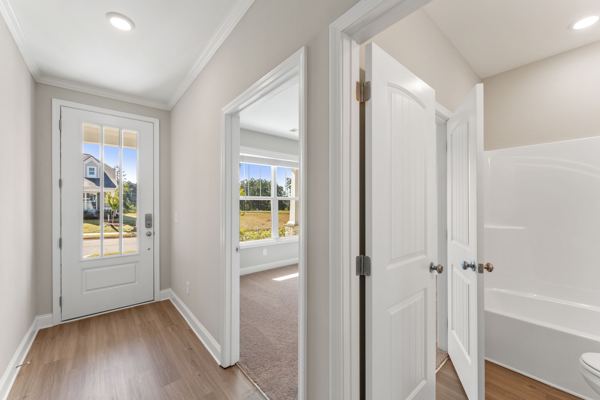 53 Colonial Terrace photo 3