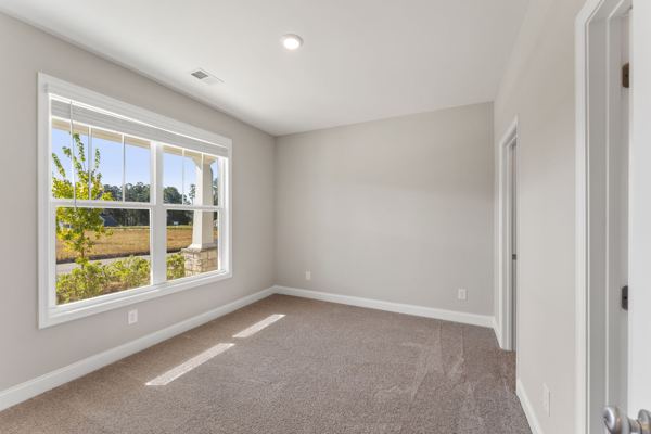 53 Colonial Terrace photo 4