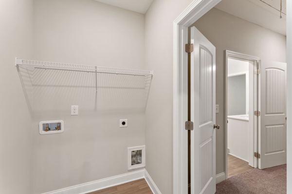 53 Colonial Terrace photo 6