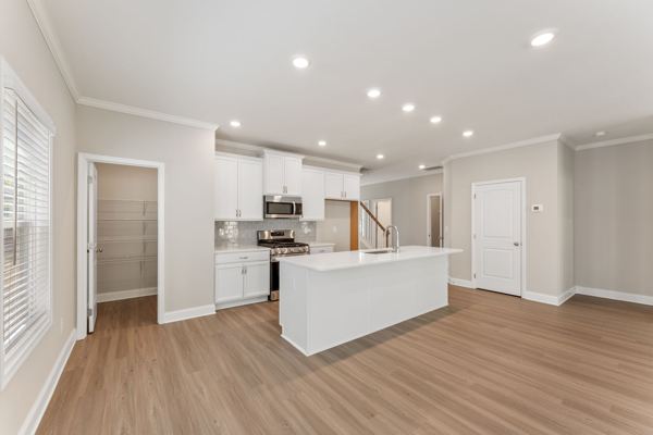 53 Colonial Terrace photo 8