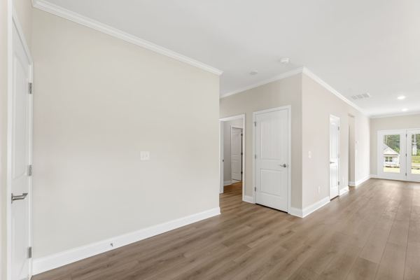 54 Colonial Terrace photo 5