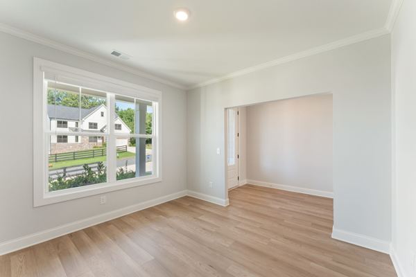 90 Riverwalk Manor Dr photo 4