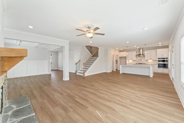 90 Riverwalk Manor Dr photo 6
