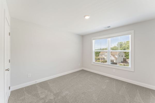 90 Riverwalk Manor Dr photo 16
